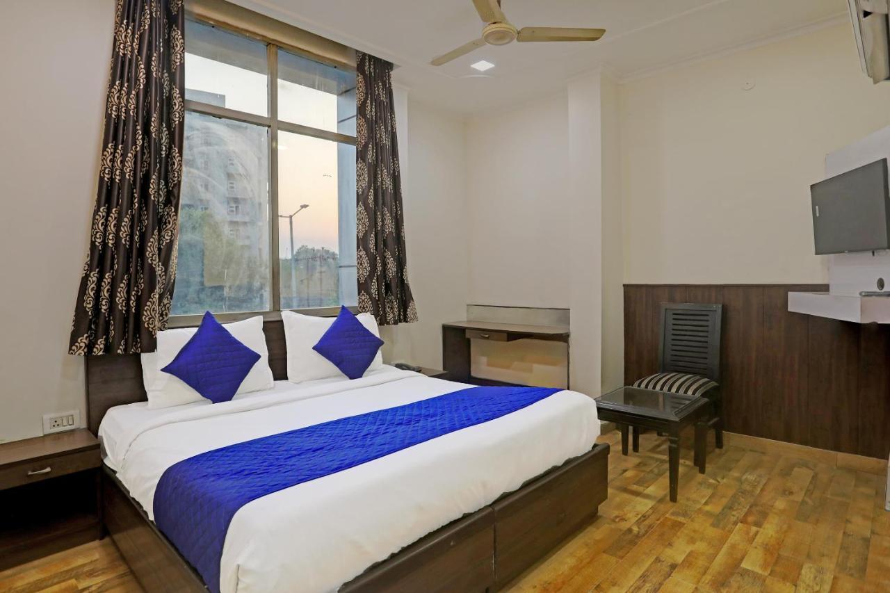 Hotel Grand Tushar - Ghaziabad Railway Station 外观 照片