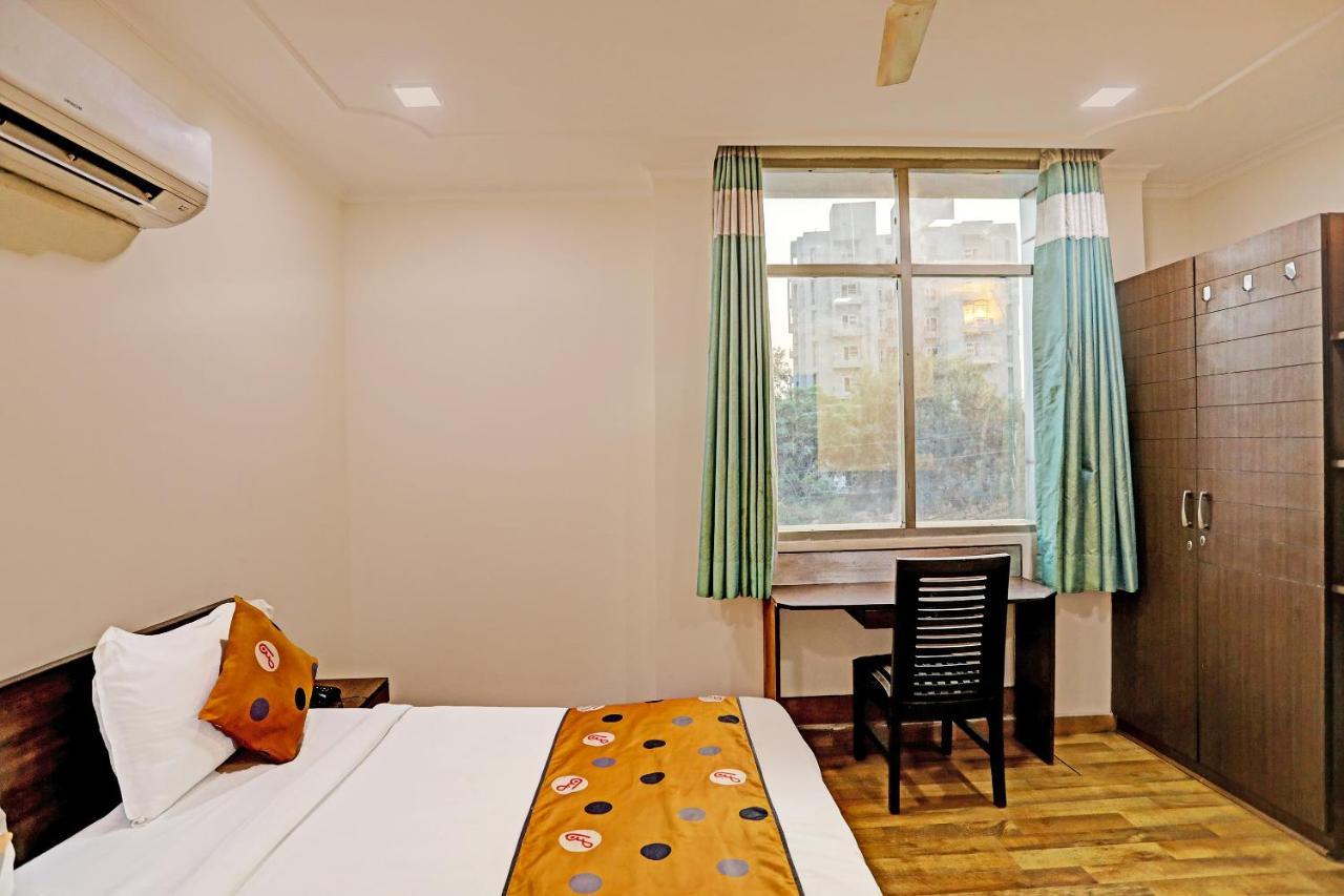 Hotel Grand Tushar - Ghaziabad Railway Station 外观 照片