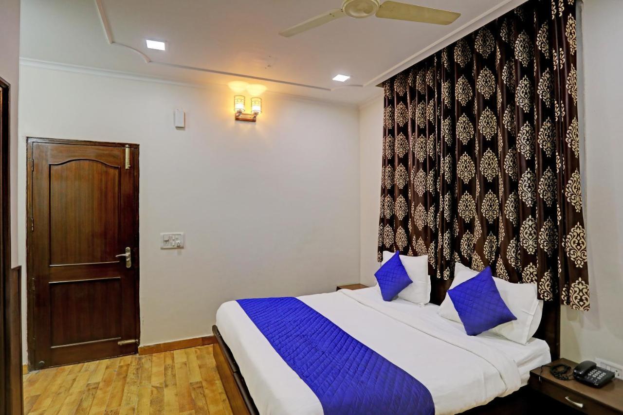 Hotel Grand Tushar - Ghaziabad Railway Station 外观 照片